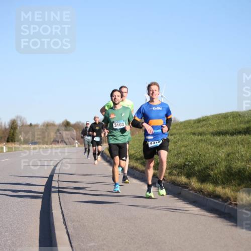 06.04.2025 - 44. Internationalen Wilhelmsburger Insellauf Jannik Wohlers http://msf.ph/oto/7602834 06.04.2025 09:20:39 Laufen 3103, 4416 meine-sportfotos.de