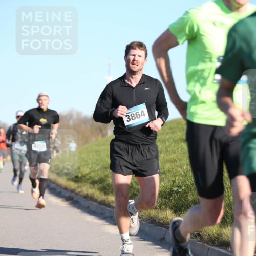 06.04.2025 - 44. Internationalen Wilhelmsburger Insellauf Jannik Wohlers http://msf.ph/oto/7602894 06.04.2025 09:20:41 Laufen 4514, 3864, 3103 meine-sportfotos.de