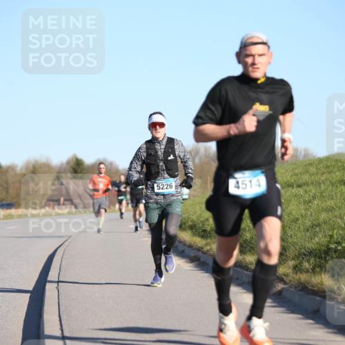 06.04.2025 - 44. Internationalen Wilhelmsburger Insellauf Jannik Wohlers http://msf.ph/oto/7602969 06.04.2025 09:20:44 Laufen 5226, 4514 meine-sportfotos.de