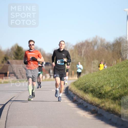 06.04.2025 - 44. Internationalen Wilhelmsburger Insellauf Jannik Wohlers http://msf.ph/oto/7603043 06.04.2025 09:20:46 Laufen 4230 meine-sportfotos.de