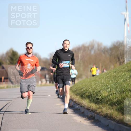 06.04.2025 - 44. Internationalen Wilhelmsburger Insellauf Jannik Wohlers http://msf.ph/oto/7603055 06.04.2025 09:20:47 Laufen 4230 meine-sportfotos.de