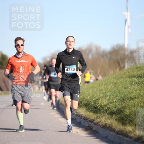 06.04.2025 - 44. Internationalen Wilhelmsburger Insellauf Jannik Wohlers http://msf.ph/oto/7603064 06.04.2025 09:20:48 Laufen 4230 meine-sportfotos.de