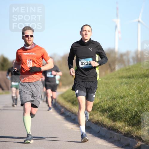 06.04.2025 - 44. Internationalen Wilhelmsburger Insellauf Jannik Wohlers http://msf.ph/oto/7603100 06.04.2025 09:20:50 Laufen 4230 meine-sportfotos.de