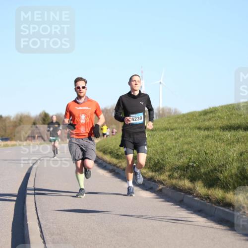 06.04.2025 - 44. Internationalen Wilhelmsburger Insellauf Jannik Wohlers http://msf.ph/oto/7603153 06.04.2025 09:20:51 Laufen 4230 meine-sportfotos.de