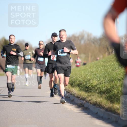 06.04.2025 - 44. Internationalen Wilhelmsburger Insellauf Jannik Wohlers http://msf.ph/oto/7603185 06.04.2025 09:20:52 Laufen 4215, 360 meine-sportfotos.de