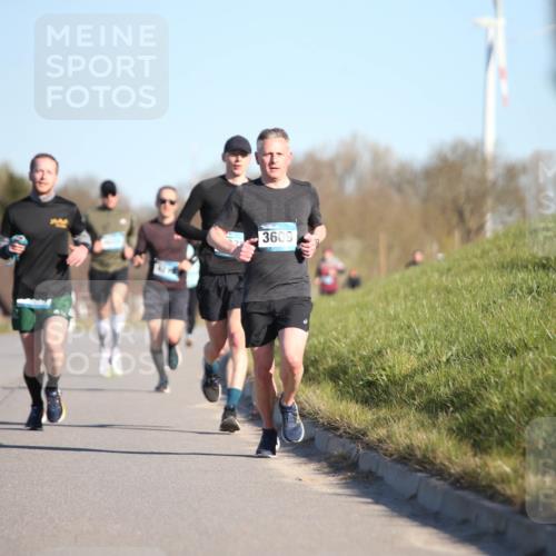 06.04.2025 - 44. Internationalen Wilhelmsburger Insellauf Jannik Wohlers http://msf.ph/oto/7603196 06.04.2025 09:20:52 Laufen 3609 meine-sportfotos.de