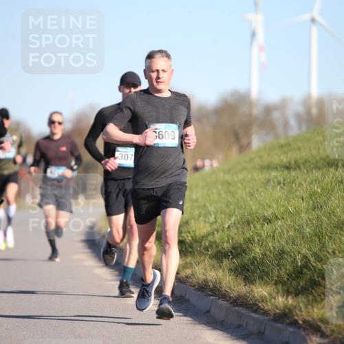 06.04.2025 - 44. Internationalen Wilhelmsburger Insellauf Jannik Wohlers http://msf.ph/oto/7603211 06.04.2025 09:20:54 Laufen 307, 3609 meine-sportfotos.de