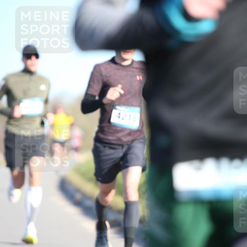 06.04.2025 - 44. Internationalen Wilhelmsburger Insellauf Jannik Wohlers http://msf.ph/oto/7603297 06.04.2025 09:20:58 Laufen 4215 meine-sportfotos.de