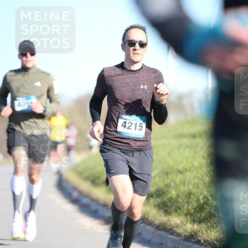 06.04.2025 - 44. Internationalen Wilhelmsburger Insellauf Jannik Wohlers http://msf.ph/oto/7603313 06.04.2025 09:20:59 Laufen 4056, 4215 meine-sportfotos.de