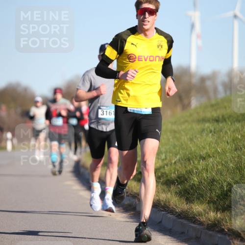 06.04.2025 - 44. Internationalen Wilhelmsburger Insellauf Jannik Wohlers http://msf.ph/oto/7603541 06.04.2025 09:21:09 Laufen 3161 meine-sportfotos.de