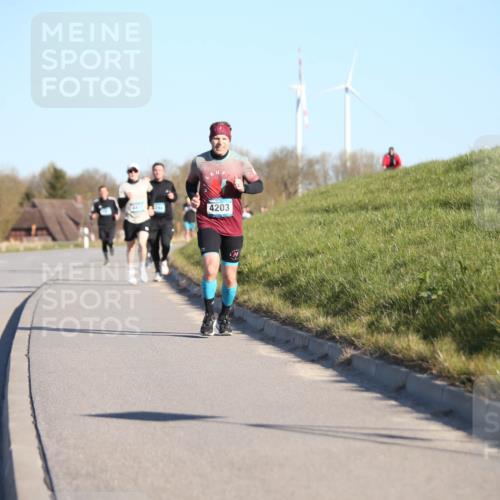 06.04.2025 - 44. Internationalen Wilhelmsburger Insellauf Jannik Wohlers http://msf.ph/oto/7603702 06.04.2025 09:21:14 Laufen 4203 meine-sportfotos.de