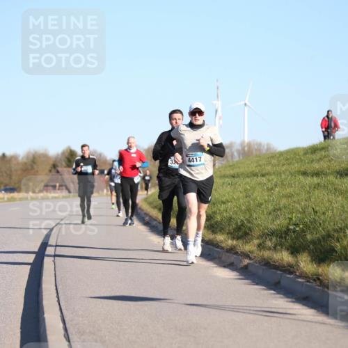 06.04.2025 - 44. Internationalen Wilhelmsburger Insellauf Jannik Wohlers http://msf.ph/oto/7603798 06.04.2025 09:21:19 Laufen 32, 4417 meine-sportfotos.de