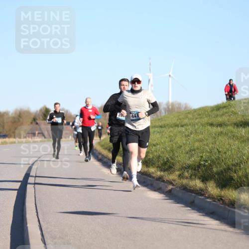 06.04.2025 - 44. Internationalen Wilhelmsburger Insellauf Jannik Wohlers http://msf.ph/oto/7603804 06.04.2025 09:21:19 Laufen 32, 441 meine-sportfotos.de
