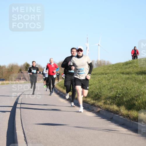 06.04.2025 - 44. Internationalen Wilhelmsburger Insellauf Jannik Wohlers http://msf.ph/oto/7603806 06.04.2025 09:21:19 Laufen 4417 meine-sportfotos.de