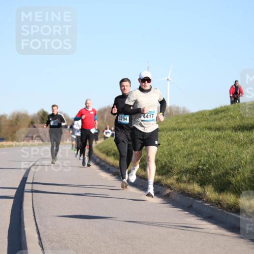 06.04.2025 - 44. Internationalen Wilhelmsburger Insellauf Jannik Wohlers http://msf.ph/oto/7603824 06.04.2025 09:21:19 Laufen 3294, 4417 meine-sportfotos.de