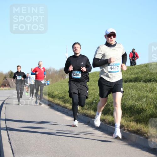 06.04.2025 - 44. Internationalen Wilhelmsburger Insellauf Jannik Wohlers http://msf.ph/oto/7603862 06.04.2025 09:21:21 Laufen 3294, 3062, 4417 meine-sportfotos.de