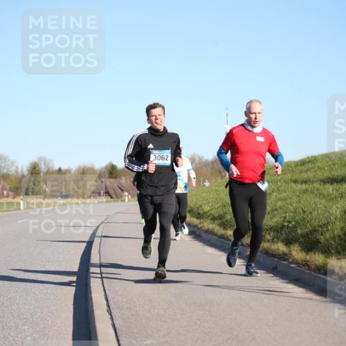 06.04.2025 - 44. Internationalen Wilhelmsburger Insellauf Jannik Wohlers http://msf.ph/oto/7603912 06.04.2025 09:21:24 Laufen 3062 meine-sportfotos.de