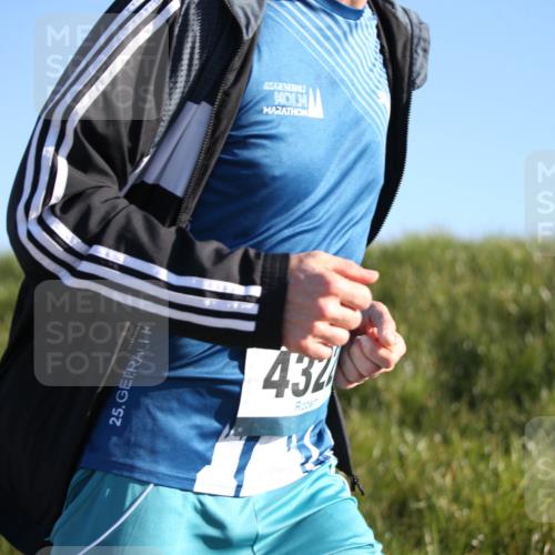 06.04.2025 - 44. Internationalen Wilhelmsburger Insellauf Jannik Wohlers http://msf.ph/oto/7604090 06.04.2025 09:21:34 Laufen 25, 432 meine-sportfotos.de