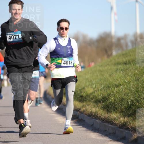 06.04.2025 - 44. Internationalen Wilhelmsburger Insellauf Jannik Wohlers http://msf.ph/oto/7604095 06.04.2025 09:21:38 Laufen 4071, 27, 4018 meine-sportfotos.de
