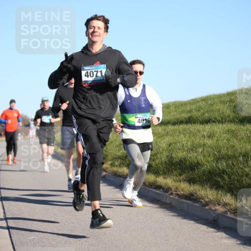 06.04.2025 - 44. Internationalen Wilhelmsburger Insellauf Jannik Wohlers http://msf.ph/oto/7604166 06.04.2025 09:21:40 Laufen 4071, 4018 meine-sportfotos.de