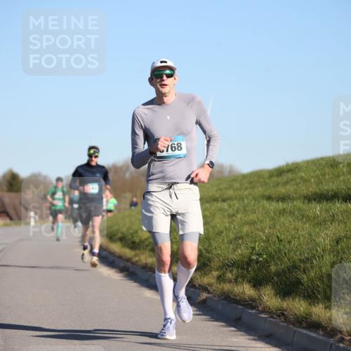 06.04.2025 - 44. Internationalen Wilhelmsburger Insellauf Jannik Wohlers http://msf.ph/oto/7604423 06.04.2025 09:21:50 Laufen 768 meine-sportfotos.de