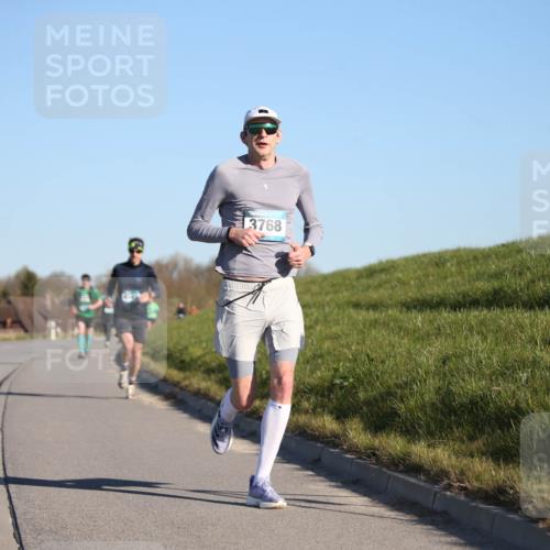 06.04.2025 - 44. Internationalen Wilhelmsburger Insellauf Jannik Wohlers http://msf.ph/oto/7604427 06.04.2025 09:21:50 Laufen 3768 meine-sportfotos.de