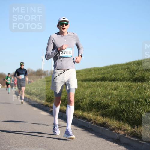06.04.2025 - 44. Internationalen Wilhelmsburger Insellauf Jannik Wohlers http://msf.ph/oto/7604456 06.04.2025 09:21:51 Laufen 3768 meine-sportfotos.de
