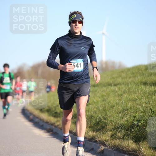 06.04.2025 - 44. Internationalen Wilhelmsburger Insellauf Jannik Wohlers http://msf.ph/oto/7604494 06.04.2025 09:21:53 Laufen 541 meine-sportfotos.de