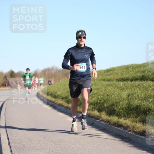 06.04.2025 - 44. Internationalen Wilhelmsburger Insellauf Jannik Wohlers http://msf.ph/oto/7604514 06.04.2025 09:21:54 Laufen 541 meine-sportfotos.de