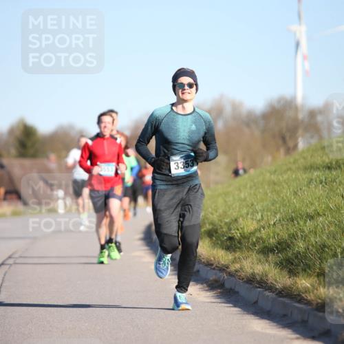 06.04.2025 - 44. Internationalen Wilhelmsburger Insellauf Jannik Wohlers http://msf.ph/oto/7604588 06.04.2025 09:22:01 Laufen 3553, 3353 meine-sportfotos.de