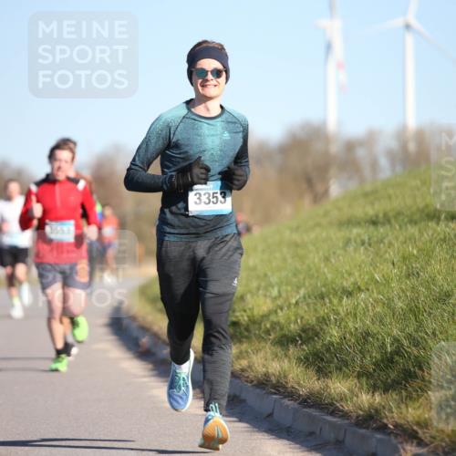 06.04.2025 - 44. Internationalen Wilhelmsburger Insellauf Jannik Wohlers http://msf.ph/oto/7604598 06.04.2025 09:22:01 Laufen 3553, 3353 meine-sportfotos.de