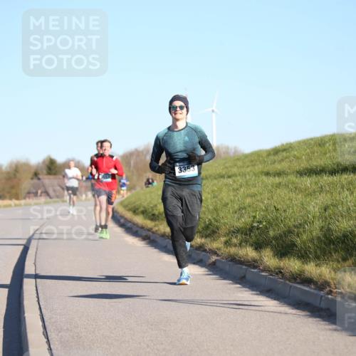 06.04.2025 - 44. Internationalen Wilhelmsburger Insellauf Jannik Wohlers http://msf.ph/oto/7604620 06.04.2025 09:22:02 Laufen 3353 meine-sportfotos.de