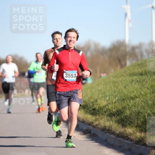 06.04.2025 - 44. Internationalen Wilhelmsburger Insellauf Jannik Wohlers http://msf.ph/oto/7604642 06.04.2025 09:22:04 Laufen 3553 meine-sportfotos.de