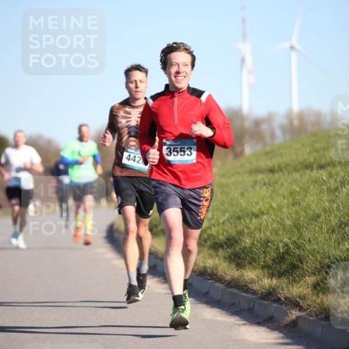 06.04.2025 - 44. Internationalen Wilhelmsburger Insellauf Jannik Wohlers http://msf.ph/oto/7604660 06.04.2025 09:22:05 Laufen 442, 3553 meine-sportfotos.de