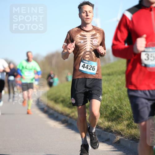 06.04.2025 - 44. Internationalen Wilhelmsburger Insellauf Jannik Wohlers http://msf.ph/oto/7604686 06.04.2025 09:22:06 Laufen 2, 4426, 3553 meine-sportfotos.de