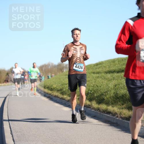 06.04.2025 - 44. Internationalen Wilhelmsburger Insellauf Jannik Wohlers http://msf.ph/oto/7604711 06.04.2025 09:22:07 Laufen 4426, 3553 meine-sportfotos.de