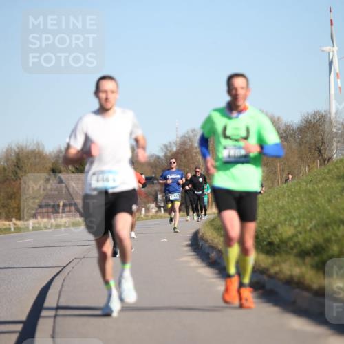 06.04.2025 - 44. Internationalen Wilhelmsburger Insellauf Jannik Wohlers http://msf.ph/oto/7604731 06.04.2025 09:22:09 Laufen 4464, 3164 meine-sportfotos.de