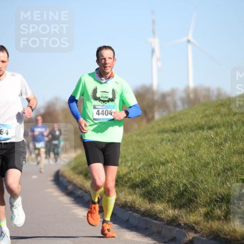 06.04.2025 - 44. Internationalen Wilhelmsburger Insellauf Jannik Wohlers http://msf.ph/oto/7604740 06.04.2025 09:22:10 Laufen 4464, 4404 meine-sportfotos.de