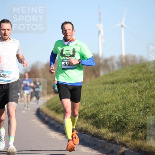 06.04.2025 - 44. Internationalen Wilhelmsburger Insellauf Jannik Wohlers http://msf.ph/oto/7604747 06.04.2025 09:22:10 Laufen 4464, 446 meine-sportfotos.de