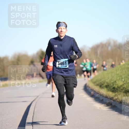 06.04.2025 - 44. Internationalen Wilhelmsburger Insellauf Jannik Wohlers http://msf.ph/oto/7604819 06.04.2025 09:22:14 Laufen 3461 meine-sportfotos.de
