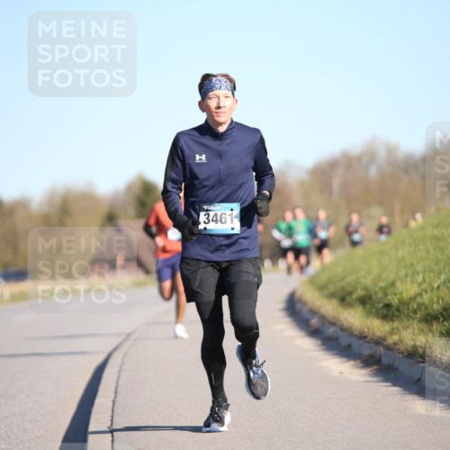 06.04.2025 - 44. Internationalen Wilhelmsburger Insellauf Jannik Wohlers http://msf.ph/oto/7604821 06.04.2025 09:22:14 Laufen 1, 34611 meine-sportfotos.de