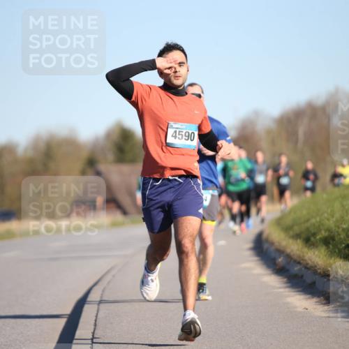 06.04.2025 - 44. Internationalen Wilhelmsburger Insellauf Jannik Wohlers http://msf.ph/oto/7604872 06.04.2025 09:22:18 Laufen 4590 meine-sportfotos.de
