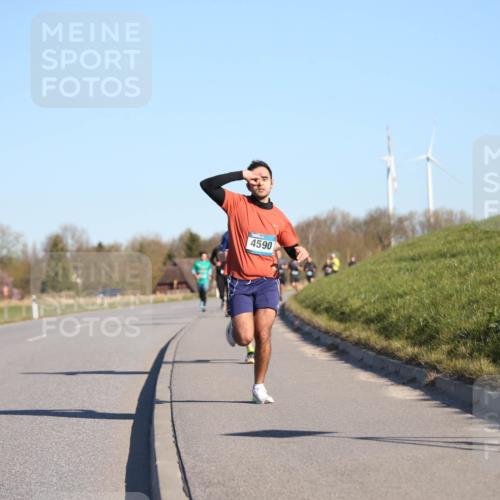 06.04.2025 - 44. Internationalen Wilhelmsburger Insellauf Jannik Wohlers http://msf.ph/oto/7604899 06.04.2025 09:22:19 Laufen 4590 meine-sportfotos.de