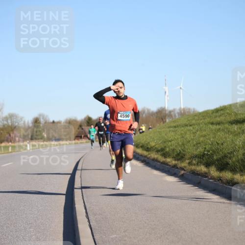06.04.2025 - 44. Internationalen Wilhelmsburger Insellauf Jannik Wohlers http://msf.ph/oto/7604920 06.04.2025 09:22:19 Laufen 4590 meine-sportfotos.de