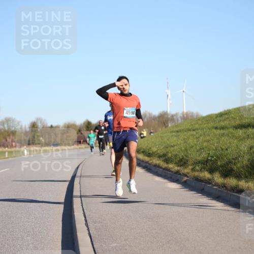 06.04.2025 - 44. Internationalen Wilhelmsburger Insellauf Jannik Wohlers http://msf.ph/oto/7604924 06.04.2025 09:22:20 Laufen 4590 meine-sportfotos.de