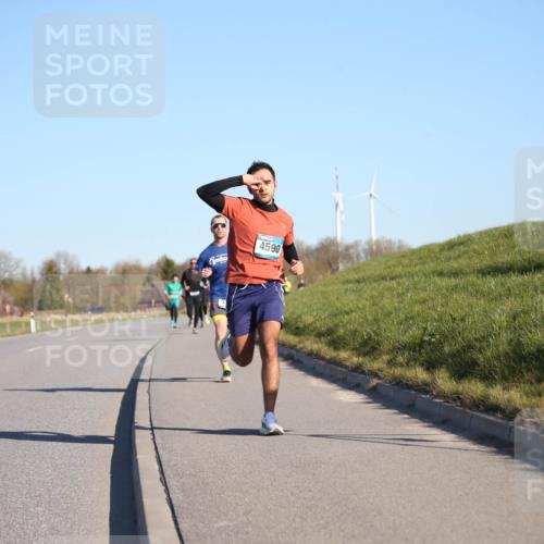 06.04.2025 - 44. Internationalen Wilhelmsburger Insellauf Jannik Wohlers http://msf.ph/oto/7604930 06.04.2025 09:22:20 Laufen 4590 meine-sportfotos.de