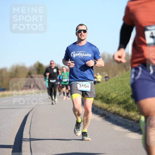 06.04.2025 - 44. Internationalen Wilhelmsburger Insellauf Jannik Wohlers http://msf.ph/oto/7604936 06.04.2025 09:22:21 Laufen 3154, 459 meine-sportfotos.de