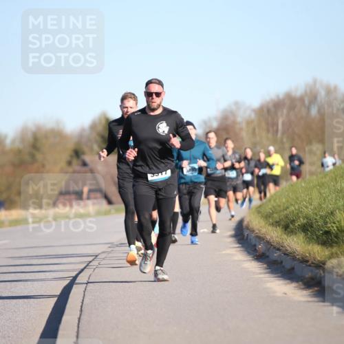06.04.2025 - 44. Internationalen Wilhelmsburger Insellauf Jannik Wohlers http://msf.ph/oto/7604976 06.04.2025 09:22:24 Laufen  meine-sportfotos.de