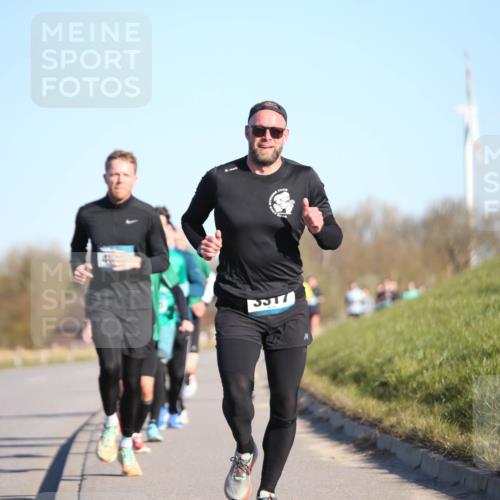 06.04.2025 - 44. Internationalen Wilhelmsburger Insellauf Jannik Wohlers http://msf.ph/oto/7604994 06.04.2025 09:22:26 Laufen  meine-sportfotos.de