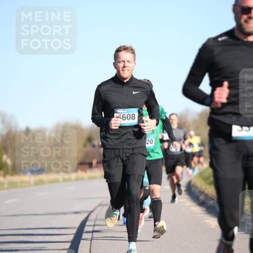 06.04.2025 - 44. Internationalen Wilhelmsburger Insellauf Jannik Wohlers http://msf.ph/oto/7605007 06.04.2025 09:22:27 Laufen 608, 20, 522 meine-sportfotos.de